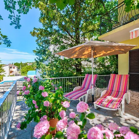 Charmantes Nur 200 Meter Zum Mit Meerblick, Liegen, Grillbereich