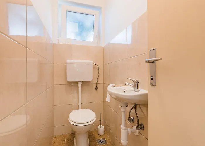 Apartment Charmantes Nur 200 Meter Zum Mit Meerblick, Liegen, Grillbereich *